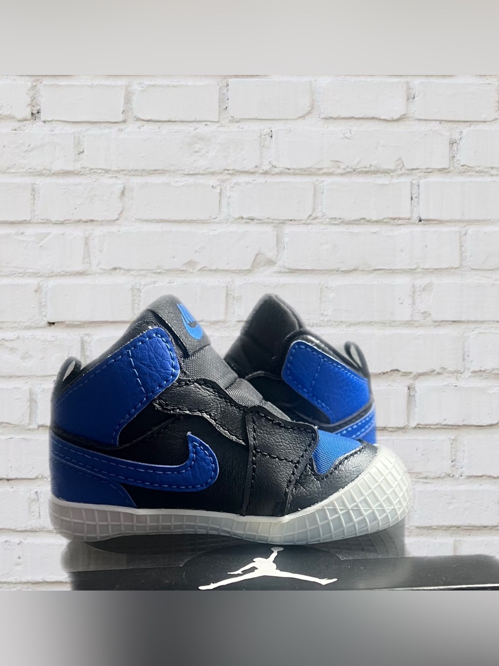 Nike Kids Black and Blue High-Top Sneakers 3c